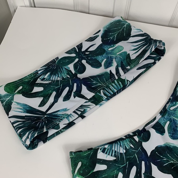 2 pc. Green/white flowered bikini has no tags. Bando top high waisted bottoms - Picture 4 of 5